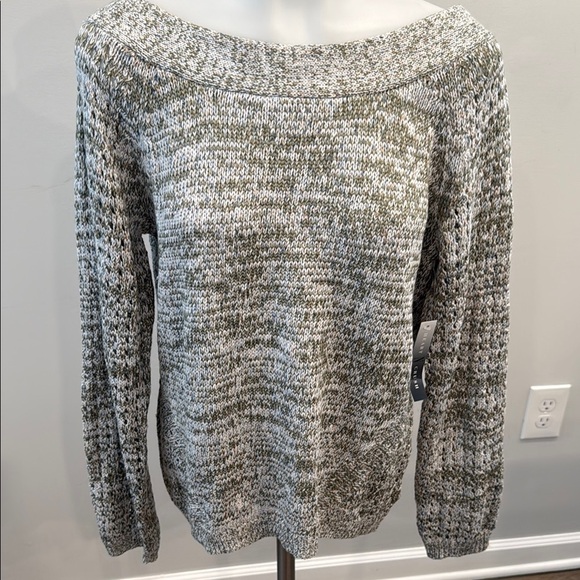Heart N Crush Medium Women's Off-Shoulder Knit Sweater Green Gray - Picture 3 of 11